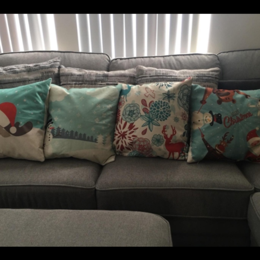 4 Christmas DecorThrow Pillow Covers